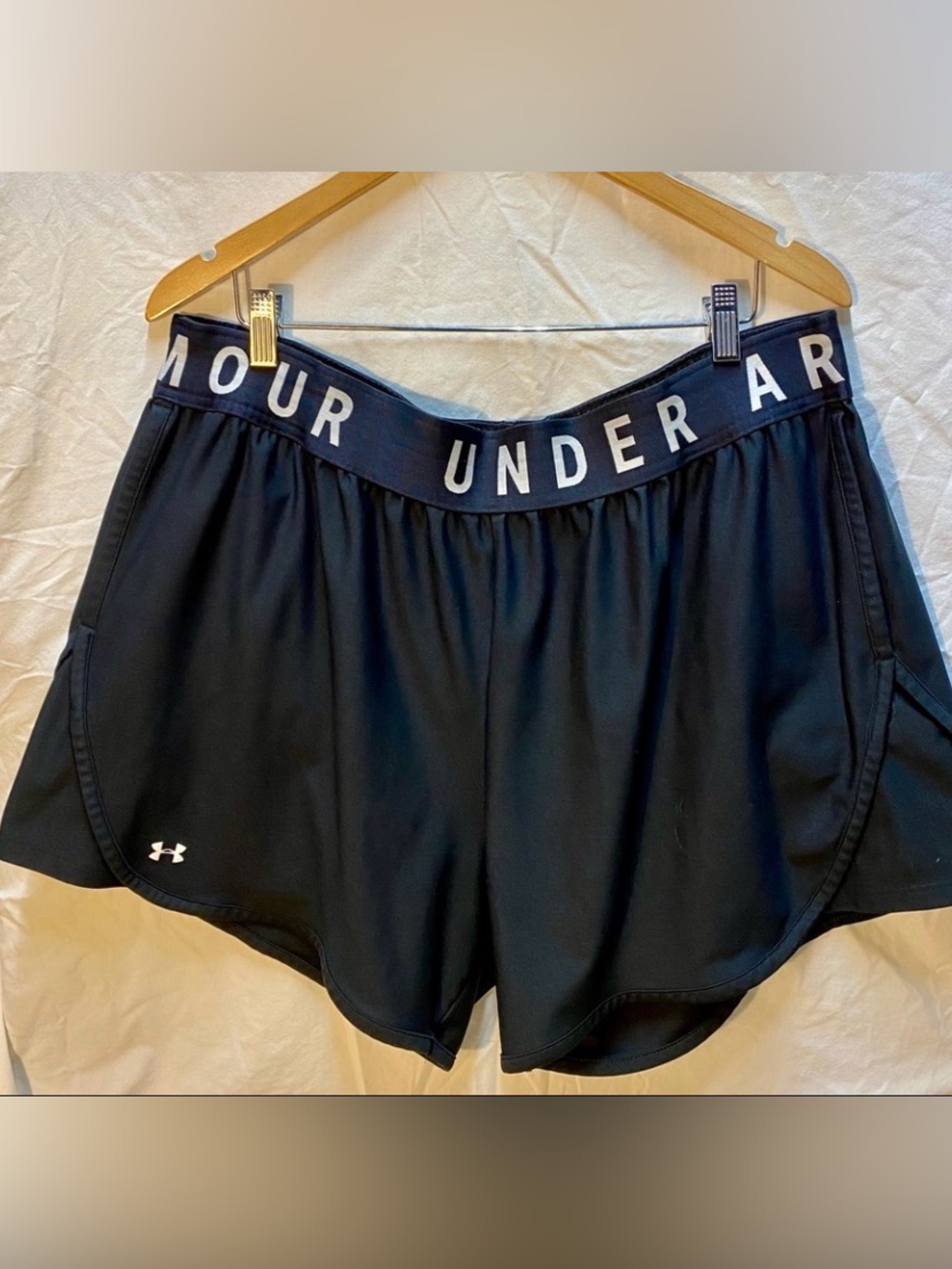 Under Armour Black Women's Athletic Shorts with White Logo Waistband 3x
